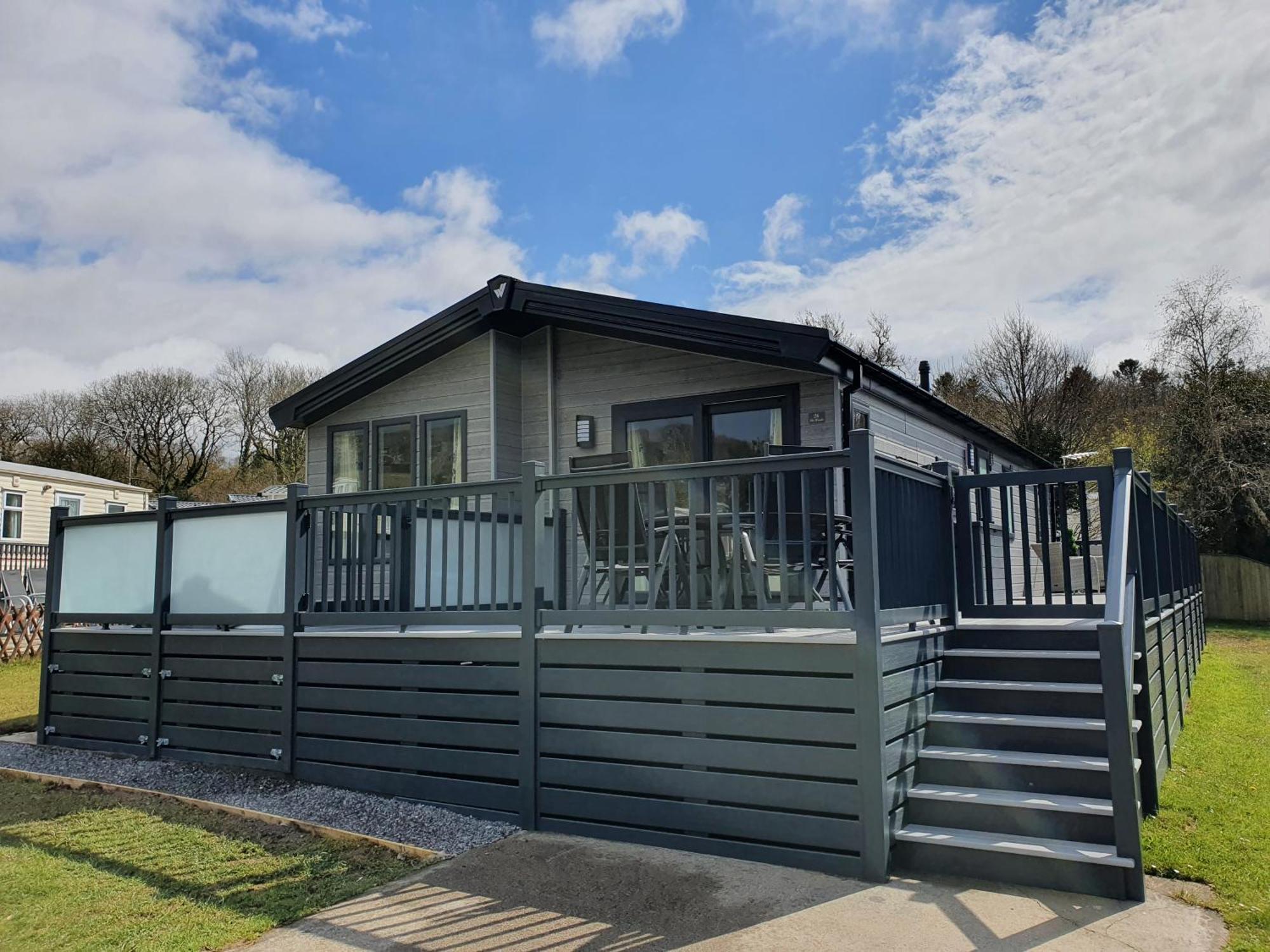 Llanrhidian Holiday Park Llanmorlais Exterior photo
